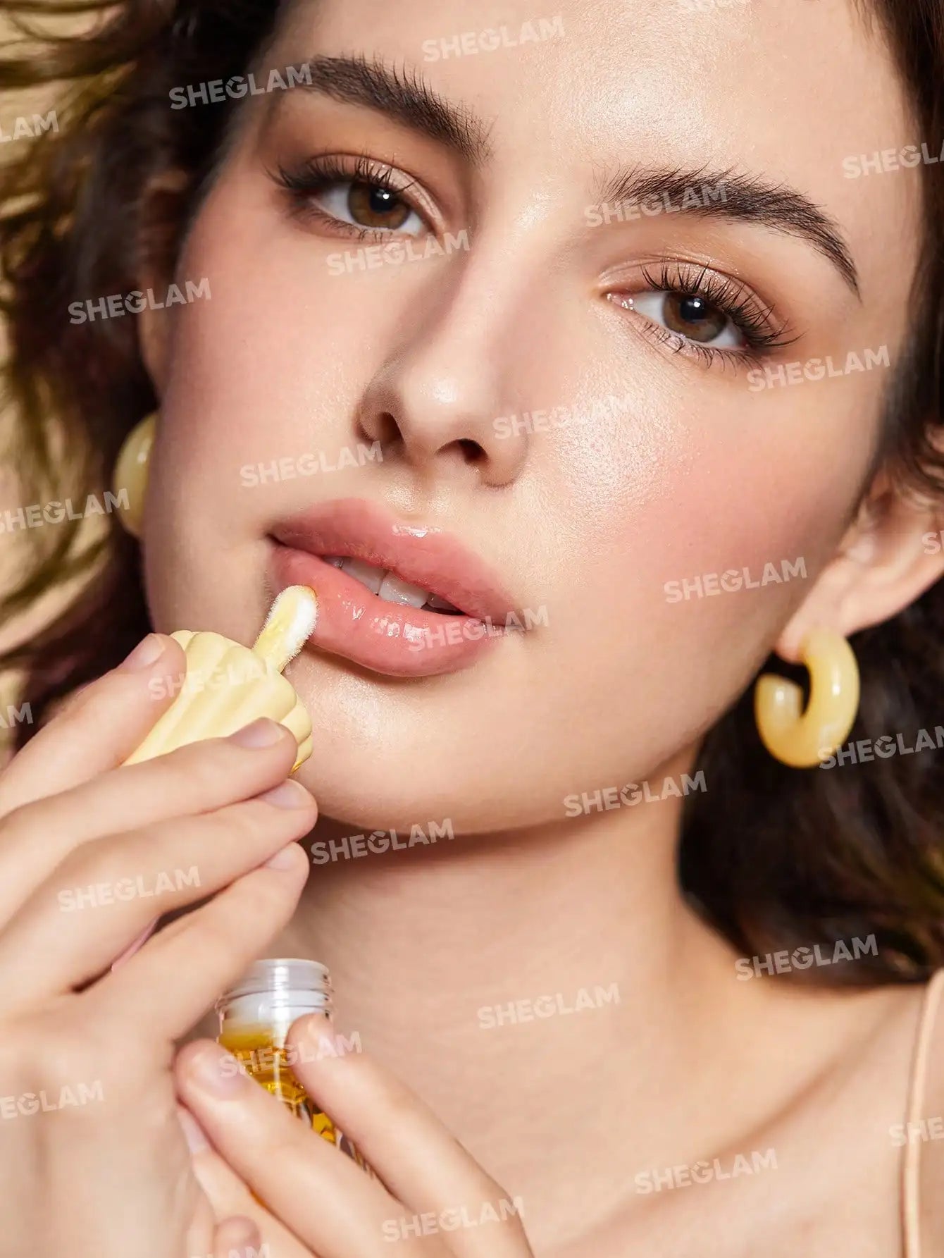 SHEGLAM Jelly Wow Hydrating Lip Oil
