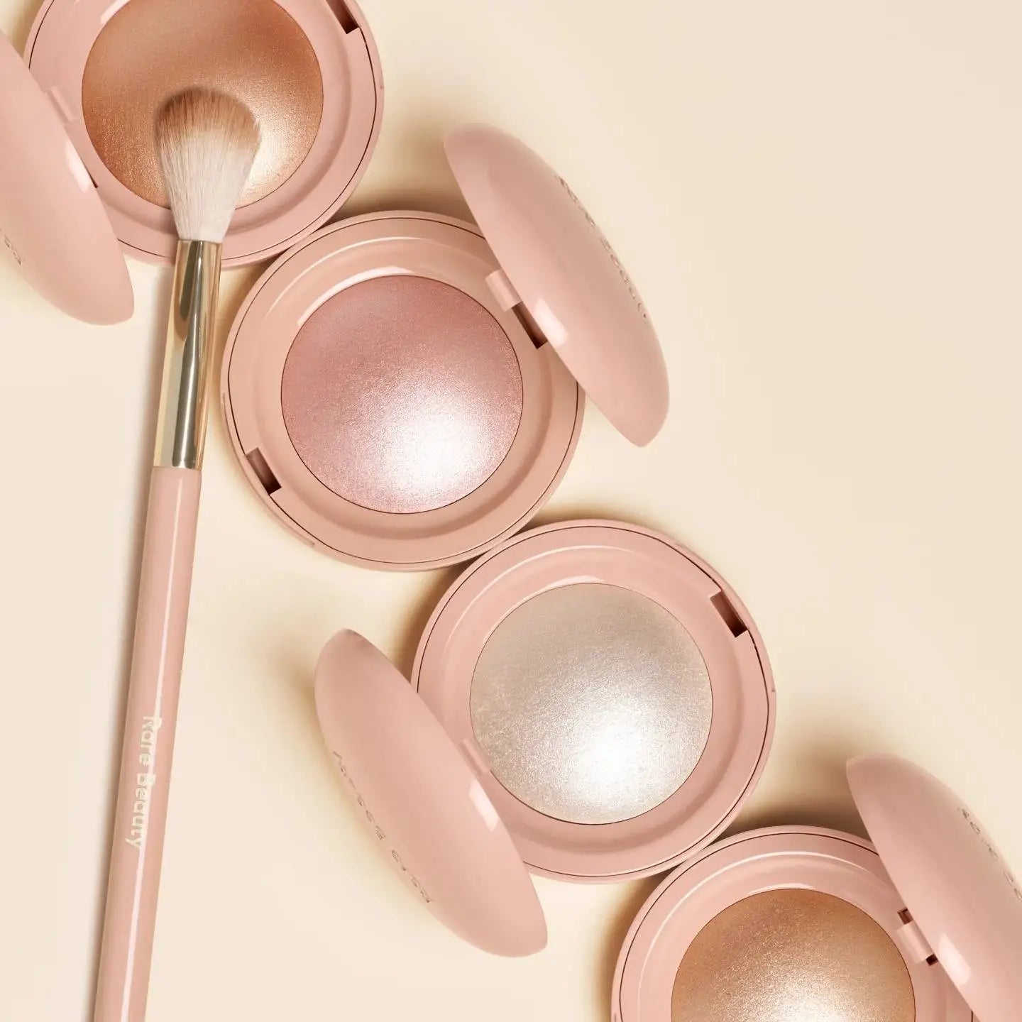 Rare Beauty Positive Light Silky Touch Highlighter